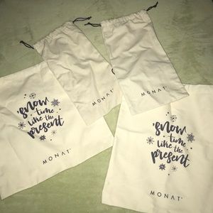 Monat Bags